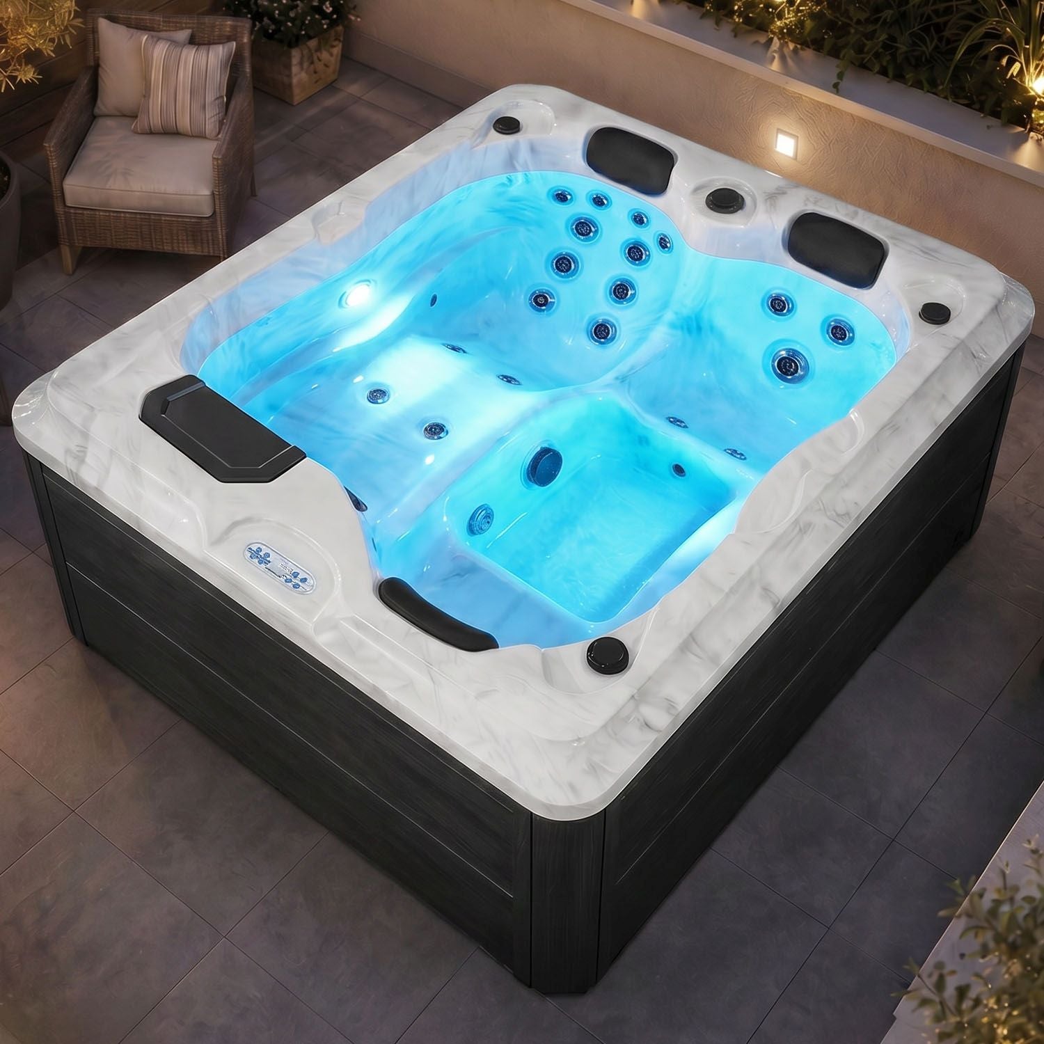 Outdoor-Whirlpool Oasis inkl. Abdeckung (ohne Treppe)
